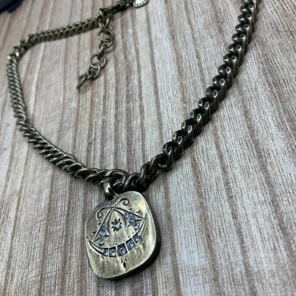 Stella & Dot Distressed Gold Tone Jezebel Pendant Necklace - Picture 4 of 8